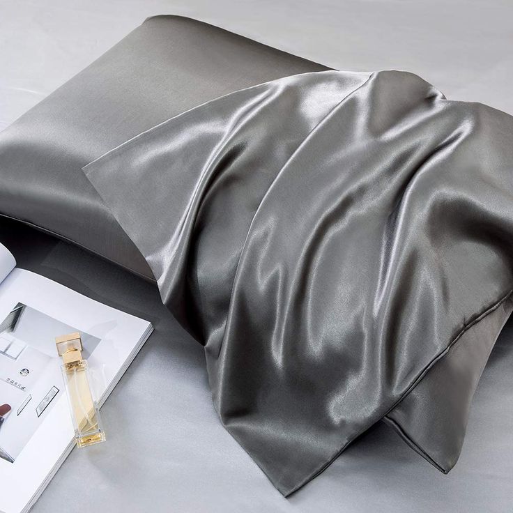 Mulberry Silk Pillow Case Silver